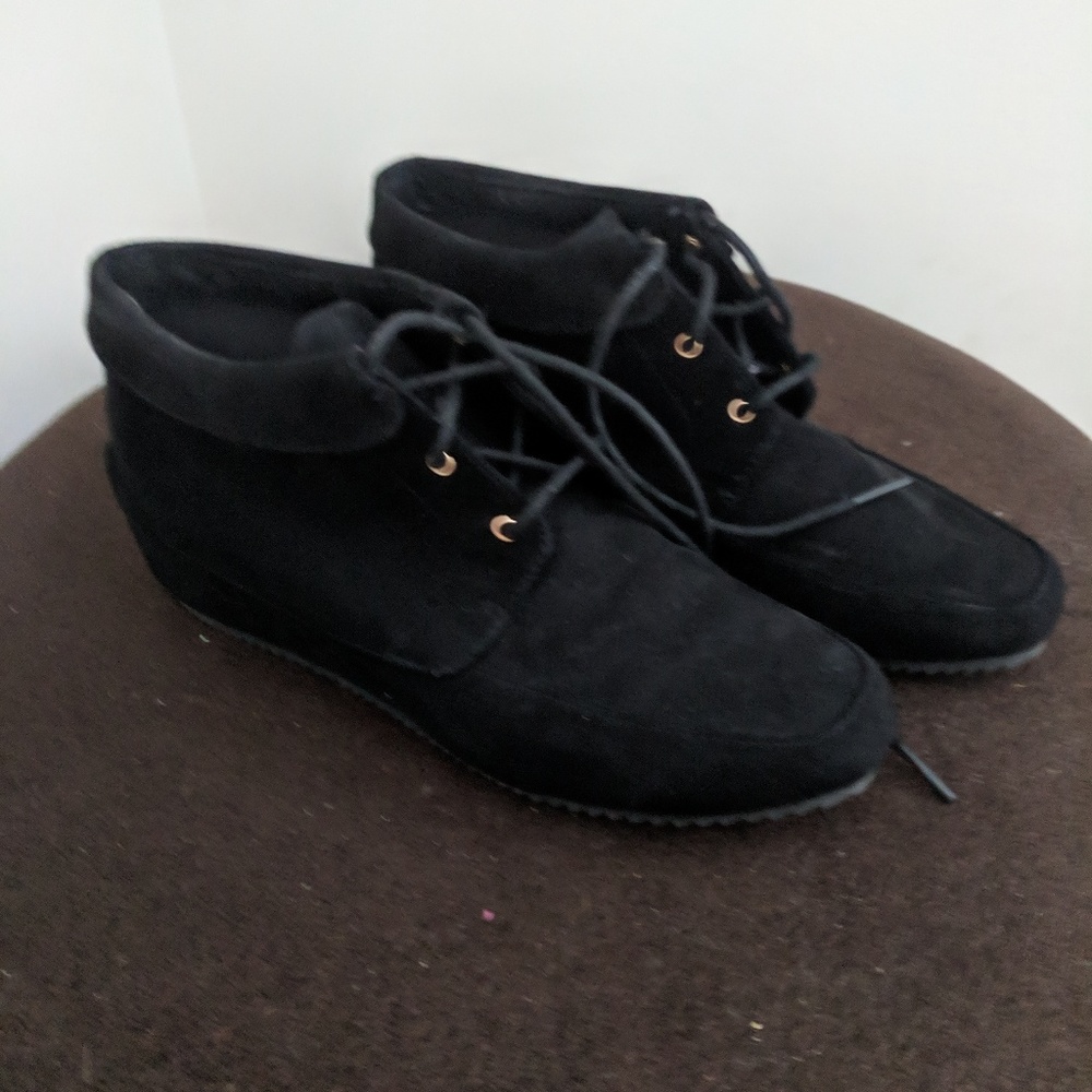 Black American Eagle wedge bootie